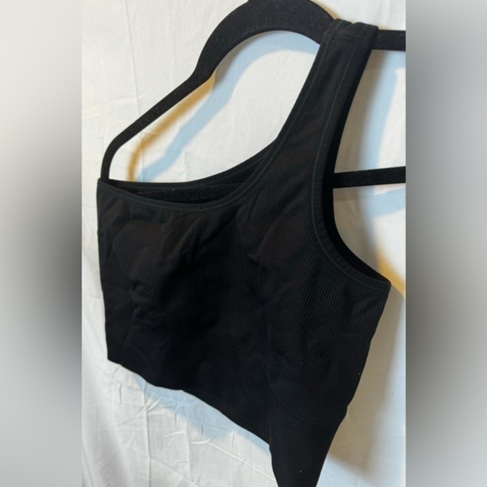 Ribbed Asymmetrical Top Size M